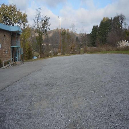Budget Inn Of Tazewell County Pounding Mill Extérieur photo