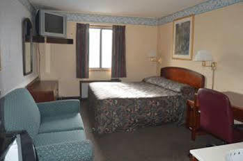 Budget Inn Of Tazewell County Pounding Mill Extérieur photo