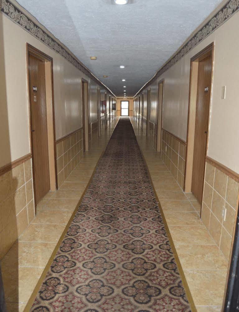 Budget Inn Of Tazewell County Pounding Mill Extérieur photo